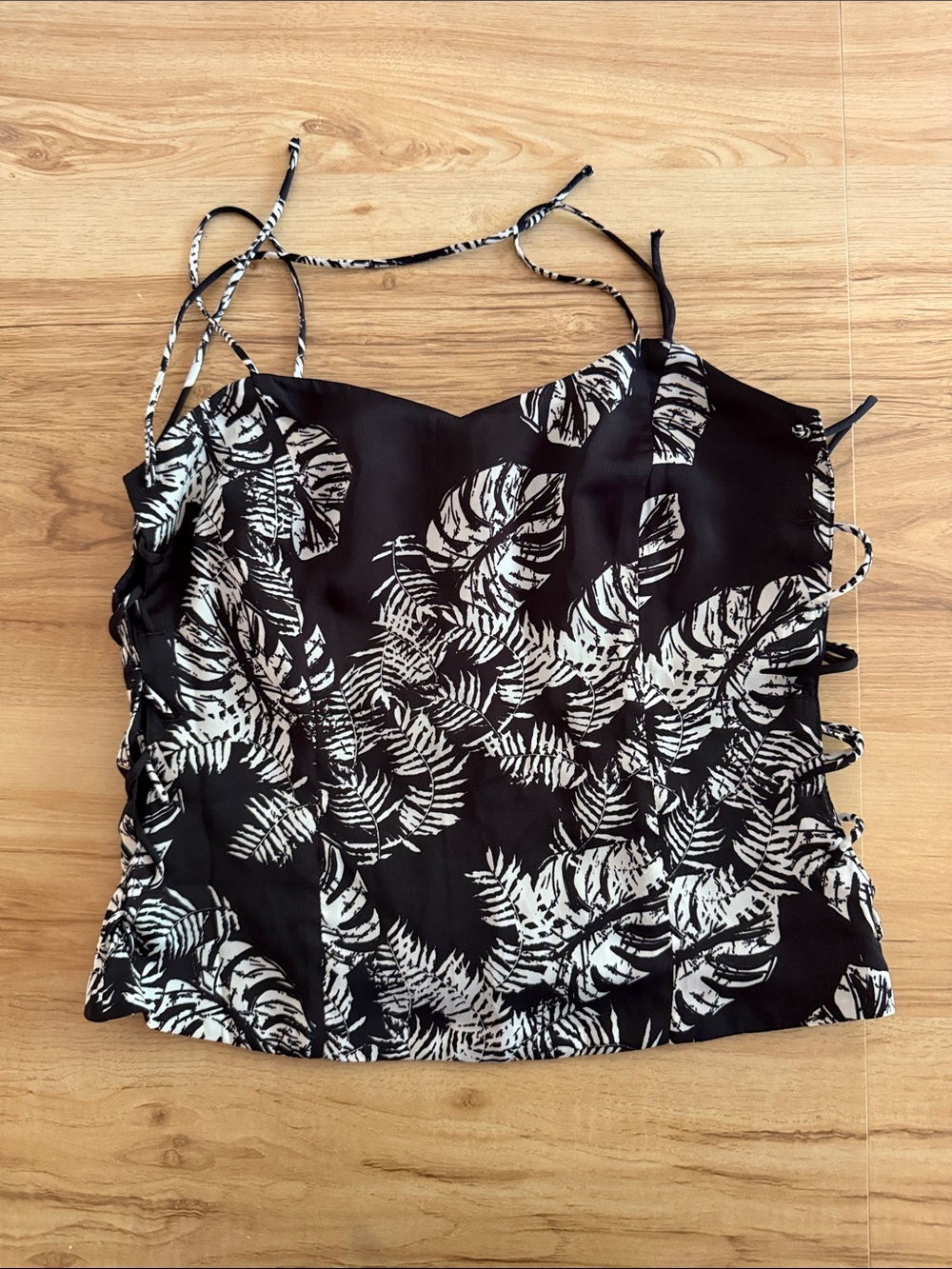 Black & White Fern-Print Top
